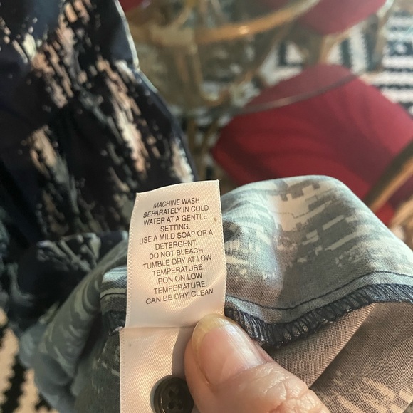 $160 Johnston & Murphy Navy Blue and White Ikat Print Midi Dress Sz XS or Small. - Picture 10 of 16